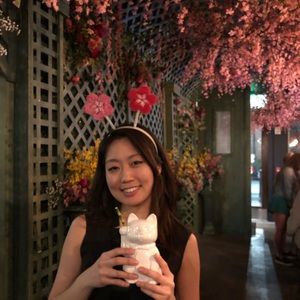 Meet your Posher, Lori